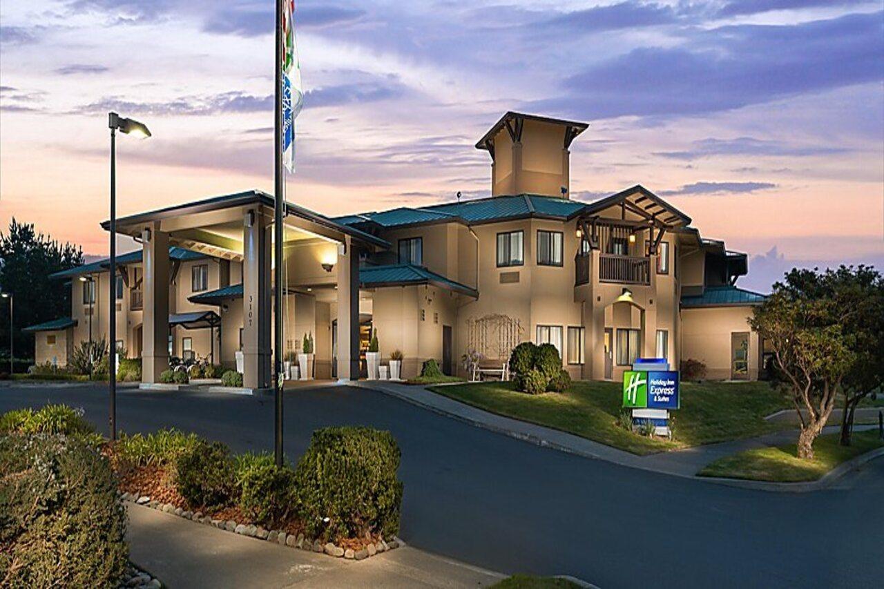Holiday Inn Express Hotel & Suites Arcata/Eureka-Airport Area By Ihg МакКинливил Екстериор снимка