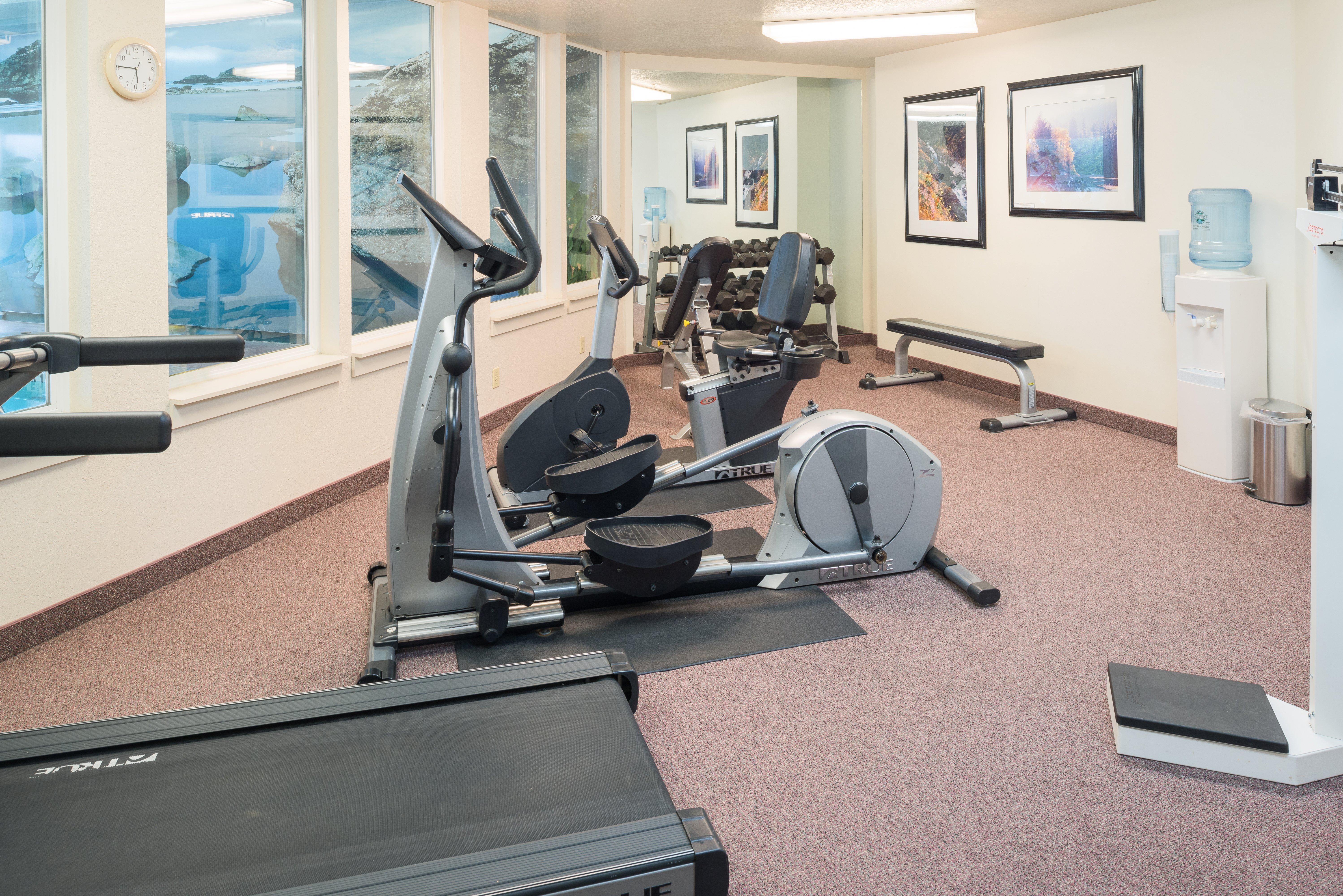 Holiday Inn Express Hotel & Suites Arcata/Eureka-Airport Area By Ihg МакКинливил Екстериор снимка